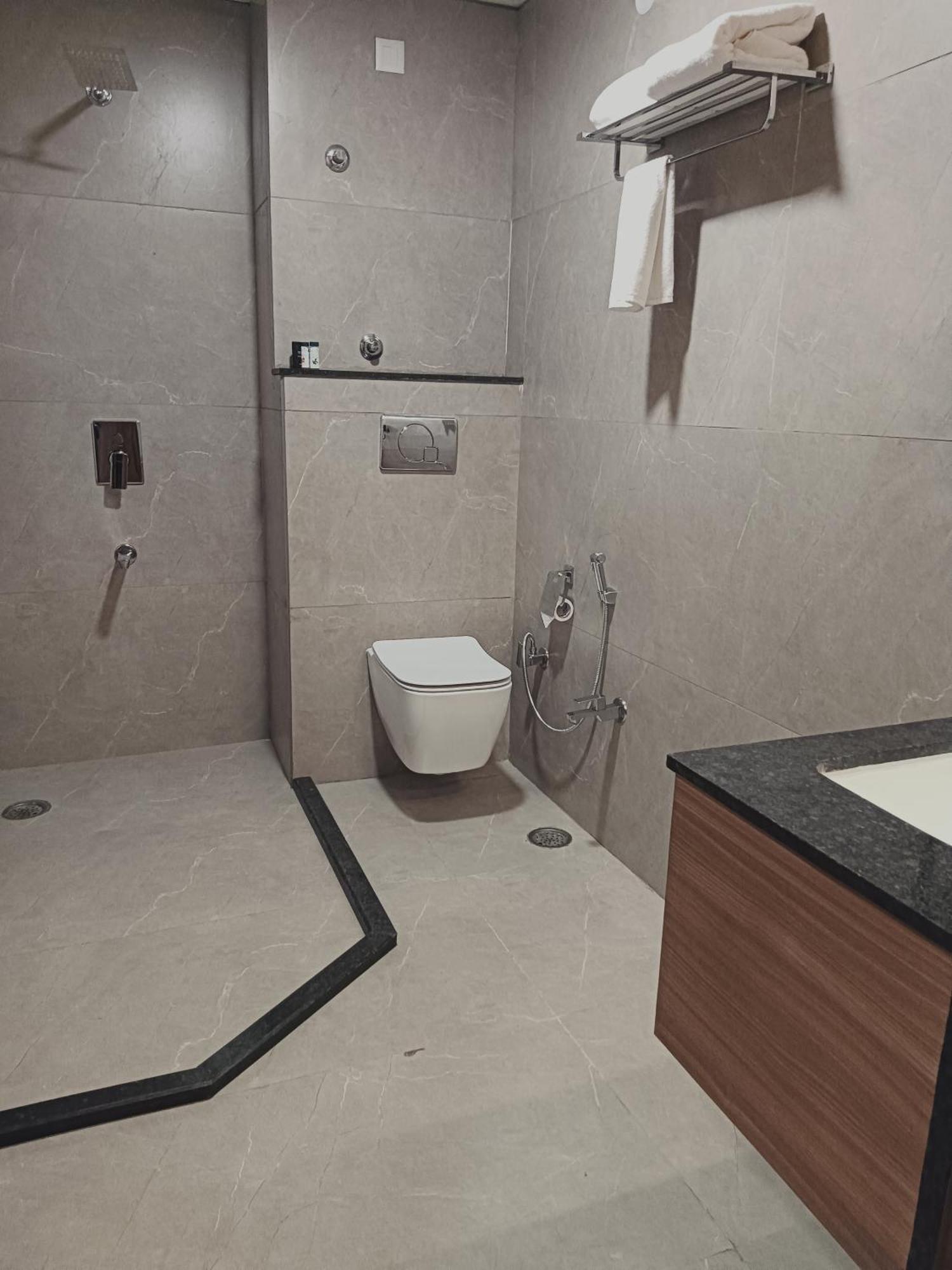 Cilantro Comfort Jaipur Luaran gambar